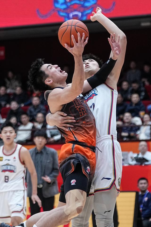ld乐动体育官网-山东队横扫江苏，晋级CBA半决赛